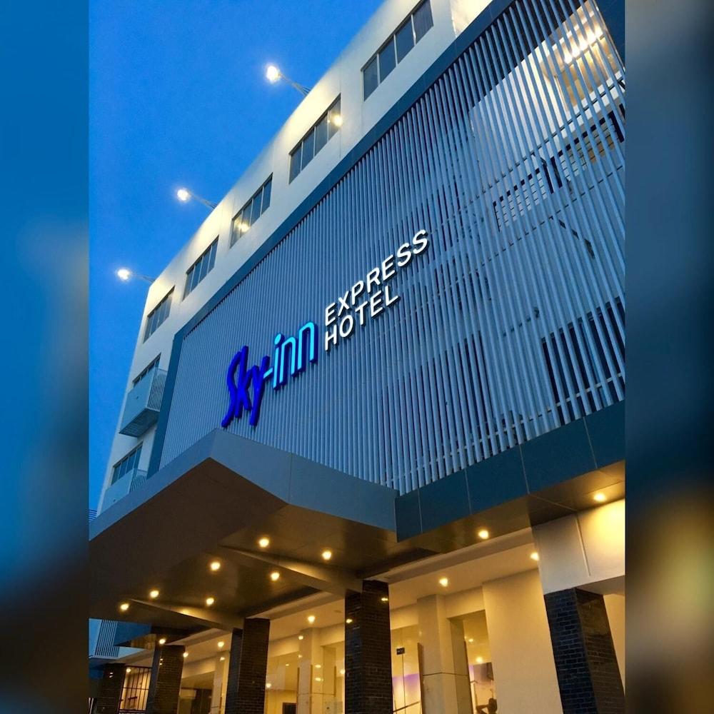 Os Hotel Airport Batam Ngoại thất bức ảnh