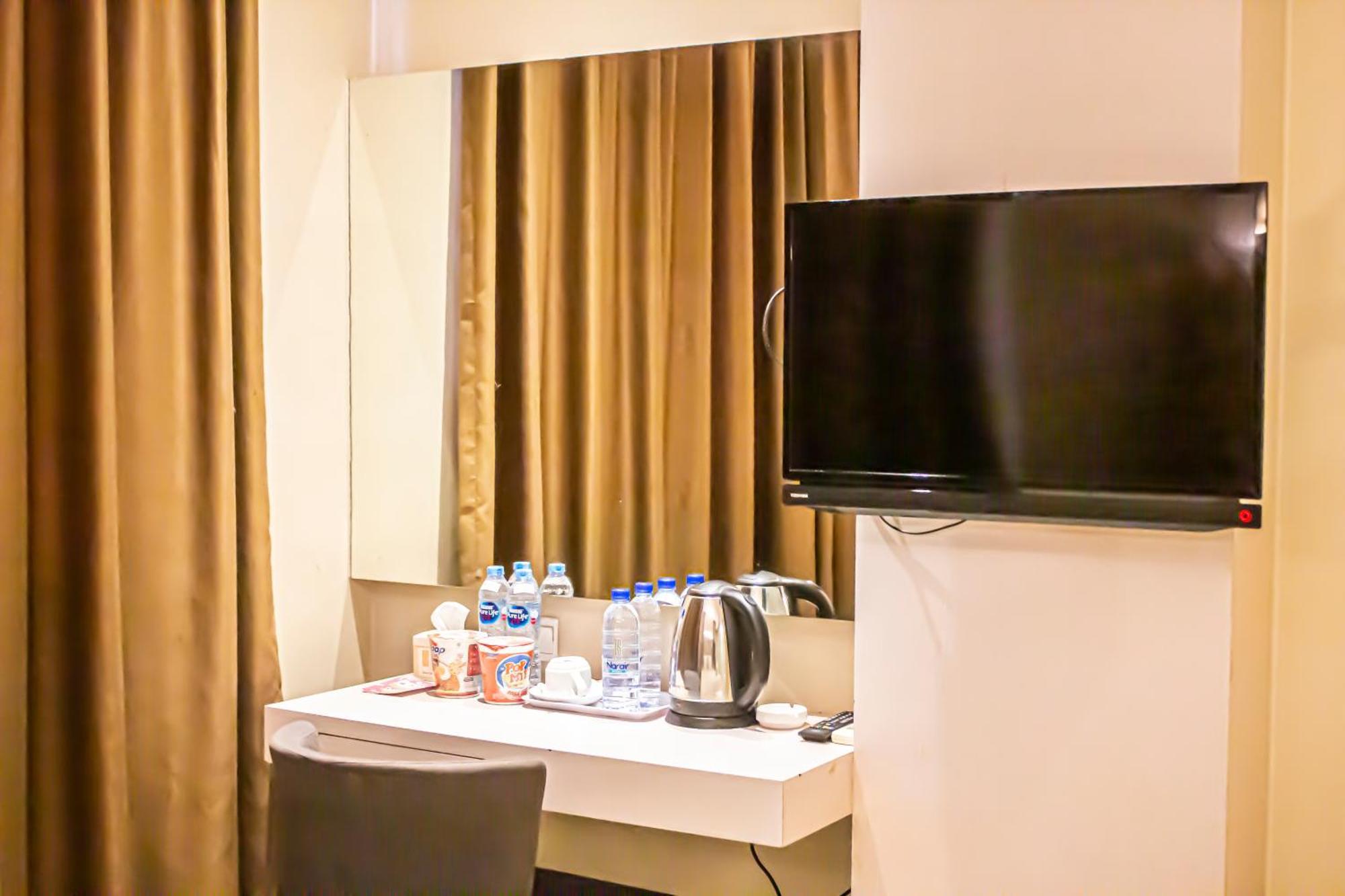 Os Hotel Airport Batam Ngoại thất bức ảnh